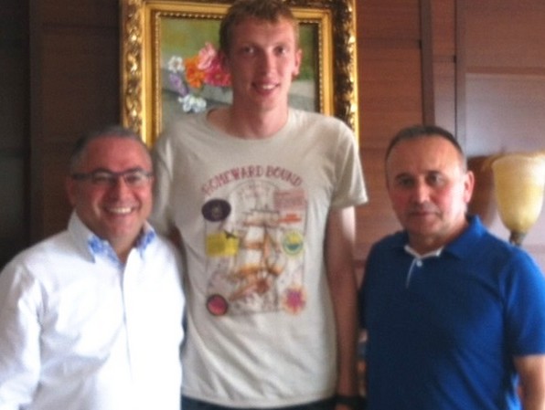 Orduspor, Kazak kaleci Fomichev ile yeniden anlaşmaya vardı