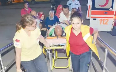 Fatsa’da İncir Toplamak İçin Ağaca Çıkan 3 Kişi Ağaçtan Düştü