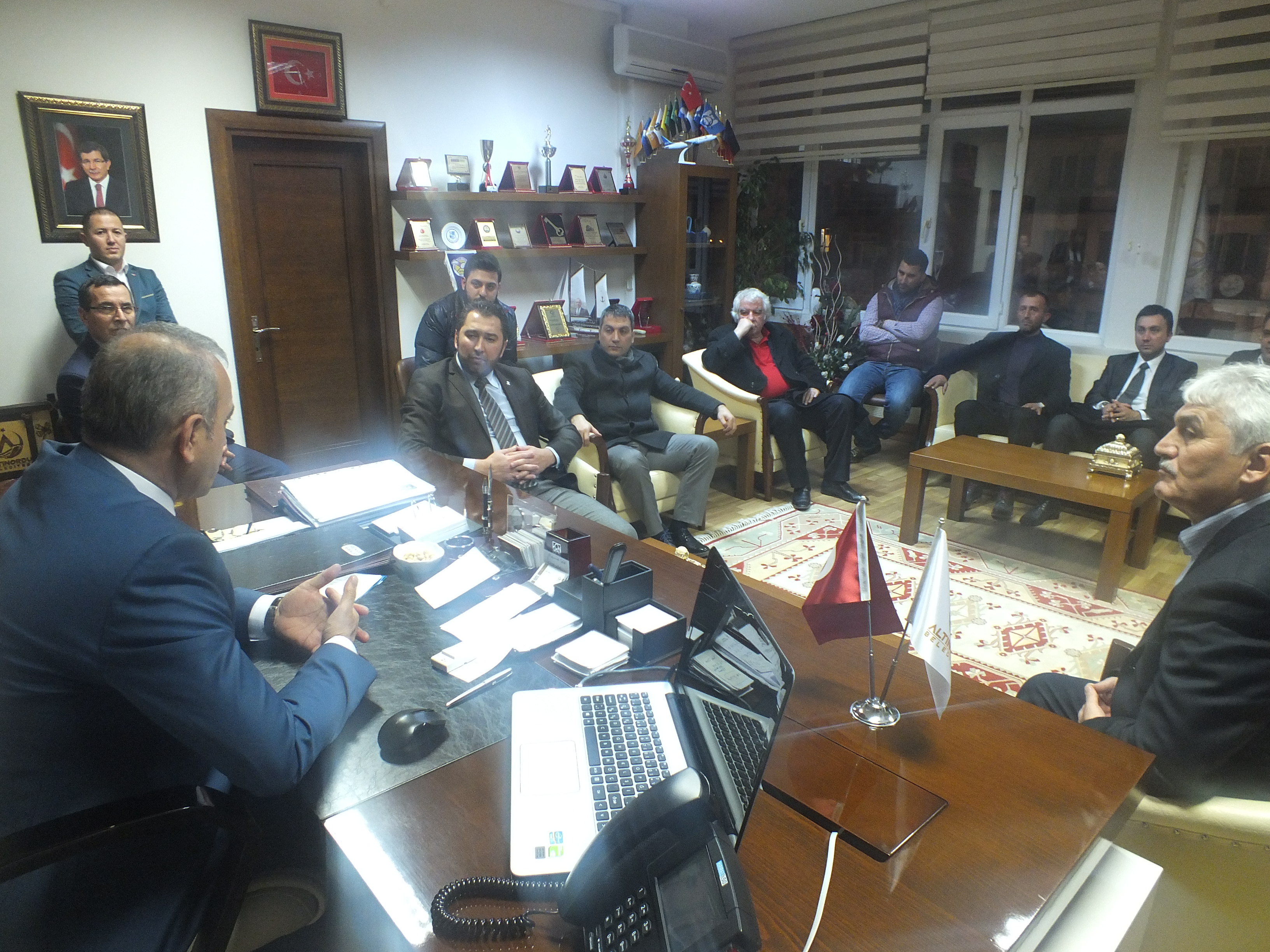 Sefa Yüce’ye belediye ve teşkilatlarda yoğun ilgi