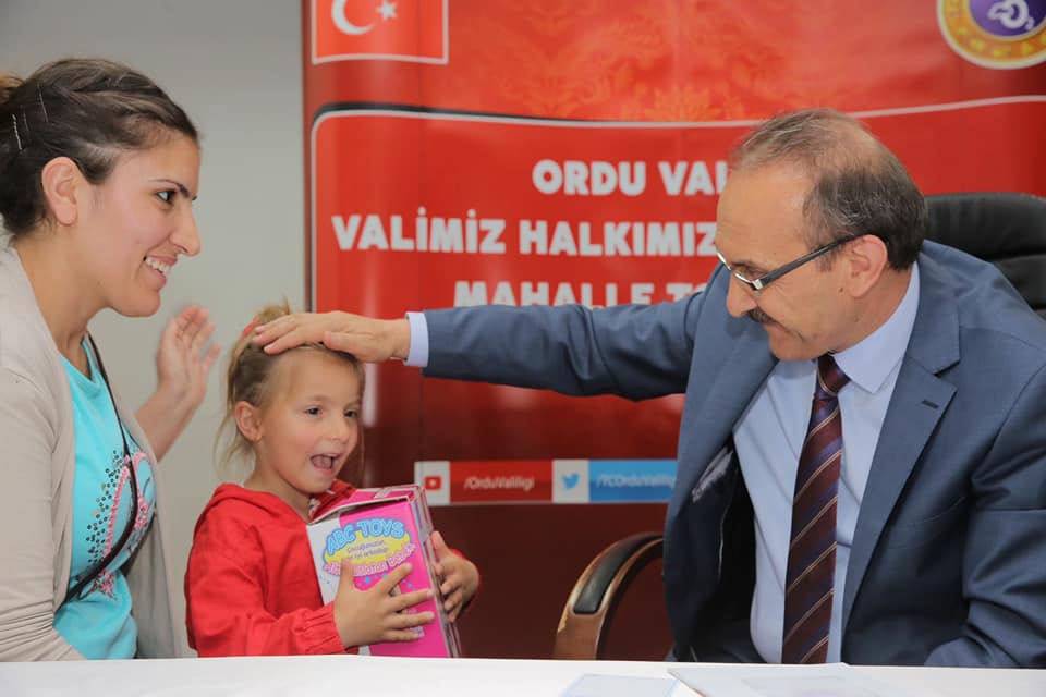 Vali Yavuz, Mahalle Buluşmalarını Sürdürüyor