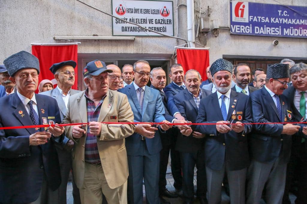 Vali Yavuz, Fatsa’da Şehit Aileleri ve Gaziler Derneği’nin Açılış Töreni’ne Katıldı