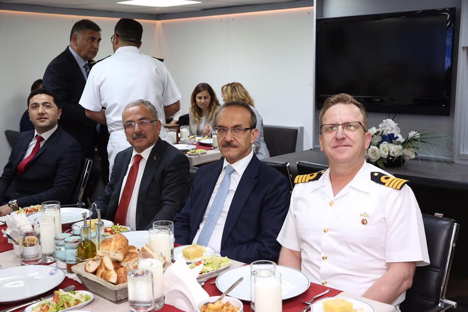 Vali Yavuz, TCG Fatih Gemisi’nde Düzenlenen İftar Programına Katıldı