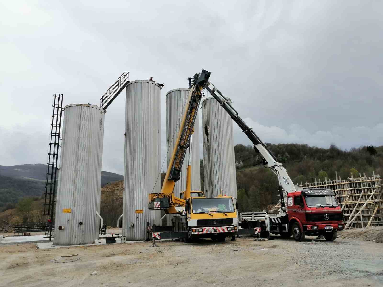 GÖLKÖY’E ASFALT PLENTİ KURULUYOR