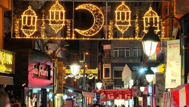 FATSA RAMAZAN IŞIKLARIYLA AYDINLANDI